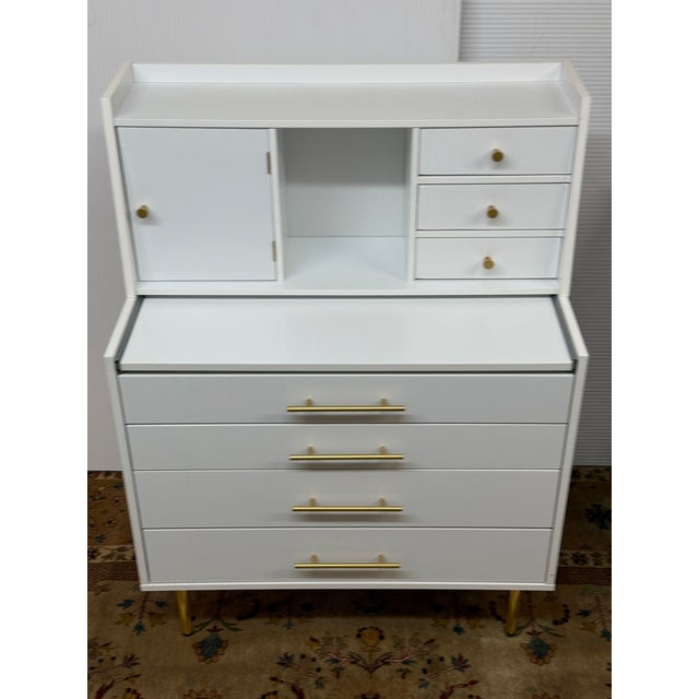 Modern Luxe Make-Up Vanity With Storage For Sale - Image 10 of 12