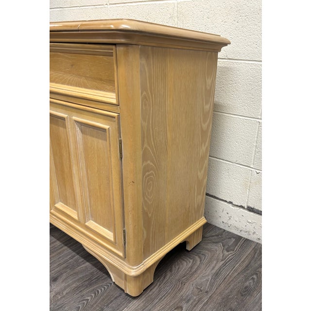 Brown Vintage Bernhardt Furniture Flip Top Server Sideboard For Sale - Image 8 of 13