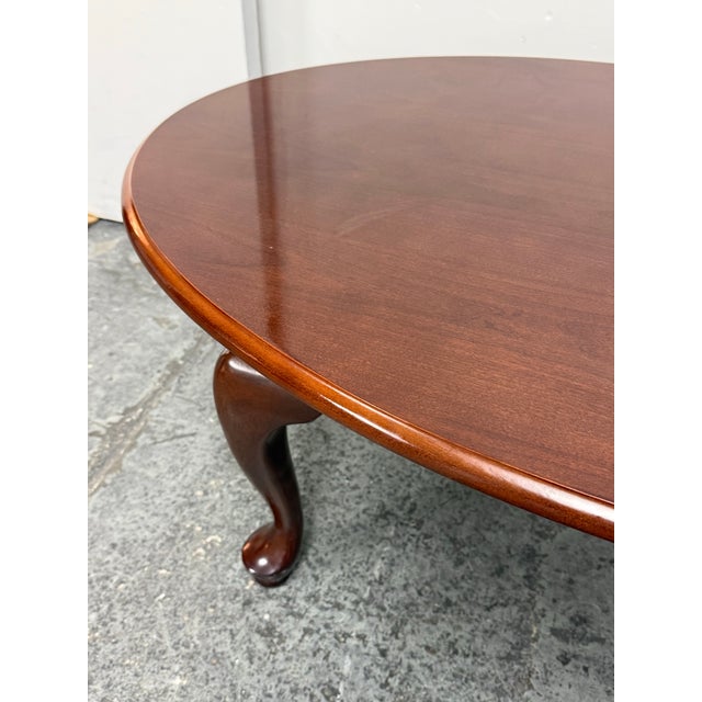 1990s The Bombay Company Oval Queen Anne Style Coffee Table For Sale - Image 5 of 12
