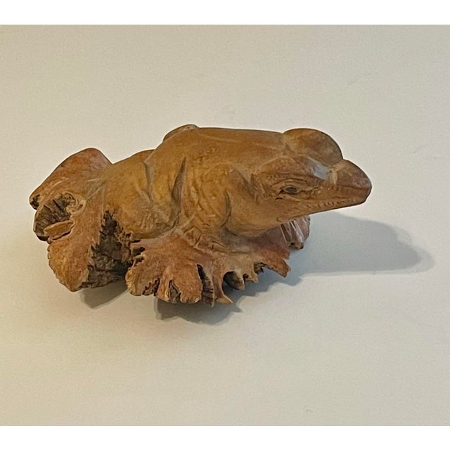Vintage Chinese Feng Shui Carved Live Edge Root Wood Frog An Amazing work of art! The carved frog measures about 5" X 4" X...