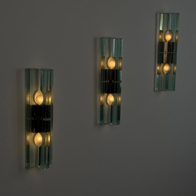 Triple Glass Wall Sconces in Thick Structural Glass from Gallotti & Radice, 1970s, Set of 3 For Sale - Image 4 of 18