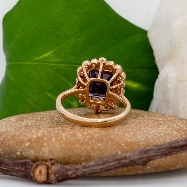 3.1Ct Amethyst Ring With Diamond Accents: Solid 14k Gold, Emerald Cut 11x8mm, Size 6.75 For Sale - Image 4 of 5
