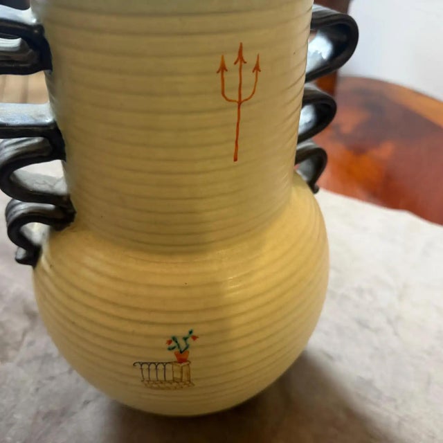 Ceramic 1930s Art Deco Hand Painted, Air Brushed Italian Futurist Ceramic Vase by Deruta For Sale - Image 7 of 15