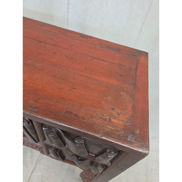 Antique Chinese Qing Dynasty Lacquer Side Table With Birds and Flowers For Sale - Image 10 of 17