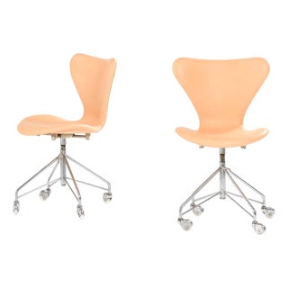 Office Chairs in Steel and Leather by Arne Jacobsen for Fritz Hansen, 1960s, Set of 2 For Sale