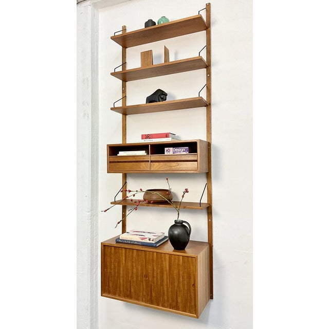 Mid-Century Danish Royal Shelving System in Teak by Poul Cadovius for Cado, Denmark, 1960s, Set of 8 For Sale - Image 14 of 18