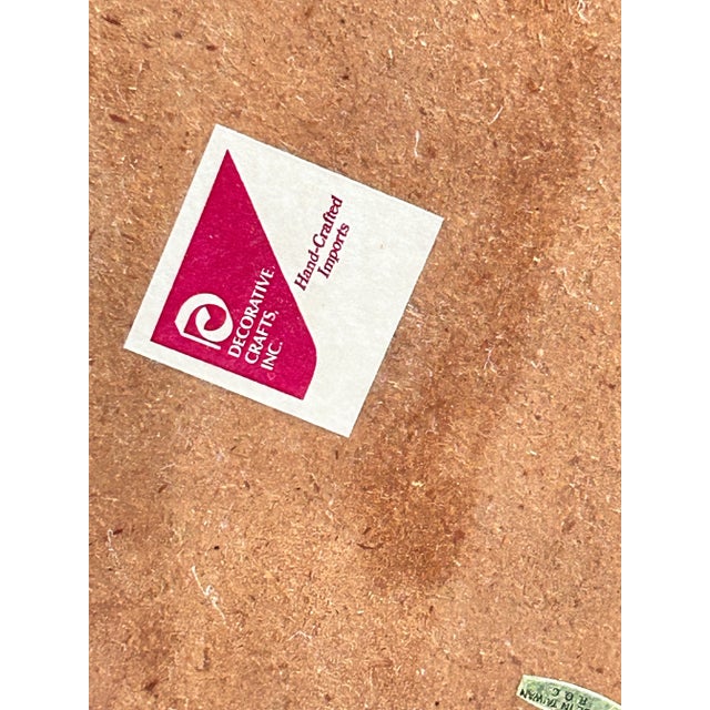 Mid Century Hollywood Regency Brass Magazine Rack - Art Nouveau Scallop Design Rack For Sale In Louisville - Image 6 of 8