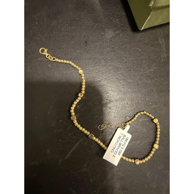Gold Delicate Ball Bracelet in 18 Karat Yellow Gold 5.0 Gm, 7 Inch Long For Sale - Image 8 of 8