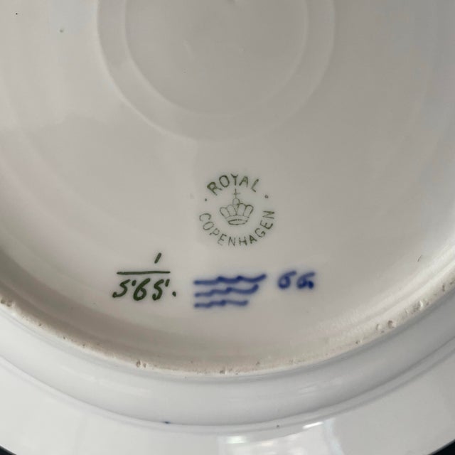Boho Chic Antique Royal Copenhagen Blue Fluted Half Lace Musselmalet Riflet Large Soup Bowl For Sale - Image 3 of 5