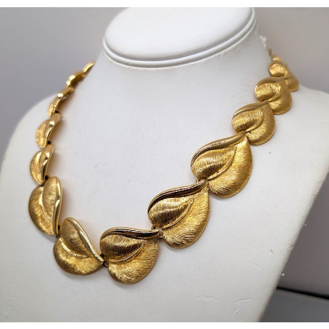 Vintage 1982 Signed Napier Goldtone Heart Shaped Leaves Collar Necklace For Sale - Image 9 of 9