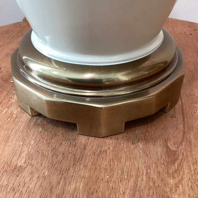 Traditional Vintage Large Ivory Porcelain Embossed Leaf Design & Brass Lamp Footed Base by Ethan Allen For Sale - Image 3 of 12