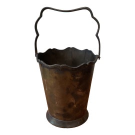 Example of Leonard Ice Buckets