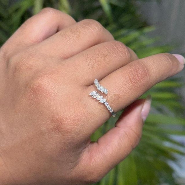 Modernist 14k White Gold Natural Diamond Open Bypass Ring Size 4 For Sale In New York - Image 6 of 18
