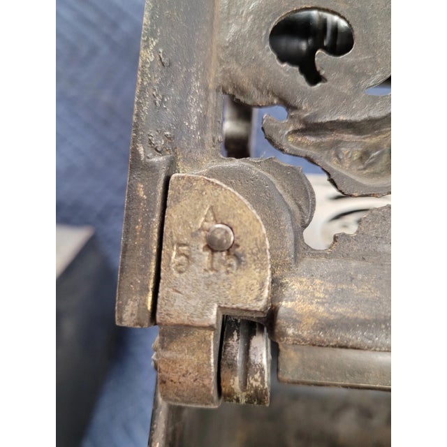 Antique Art Nouveau Brass & Tin Coal Scuttle Box W/ Lion Feet & Scoop c.1900 For Sale - Image 18 of 18