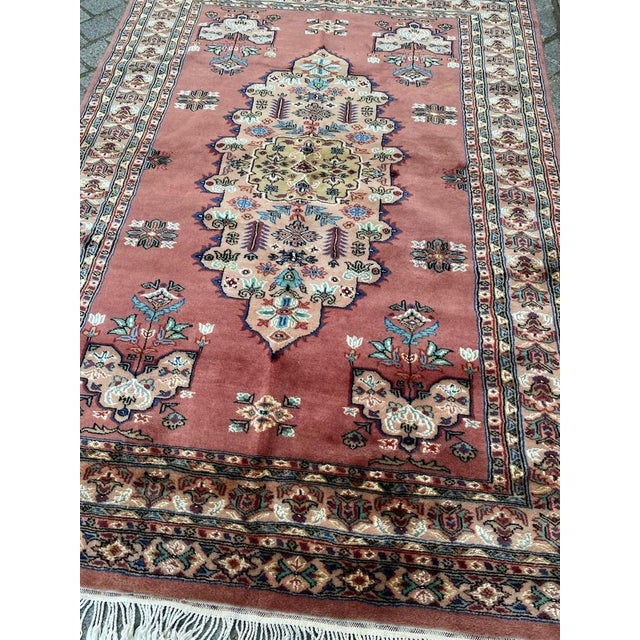 Vintage Pakistani Rug, 1980s For Sale - Image 17 of 18