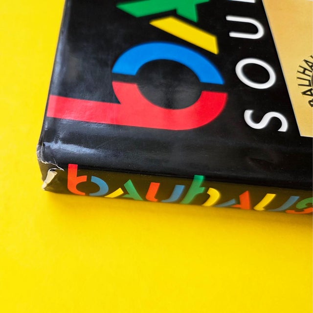 Mid-Century Modern " Bauhaus Source Book " Bauhaus Style and It's Worldwide Influence Vintage 1990 1st Edition Hardcover Design Book For Sale - Image 3 of 17