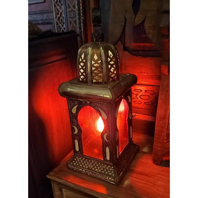 Red Moroccan Koutoubia Table Lamp or Lantern, Handmade For Sale In Orlando - Image 6 of 9