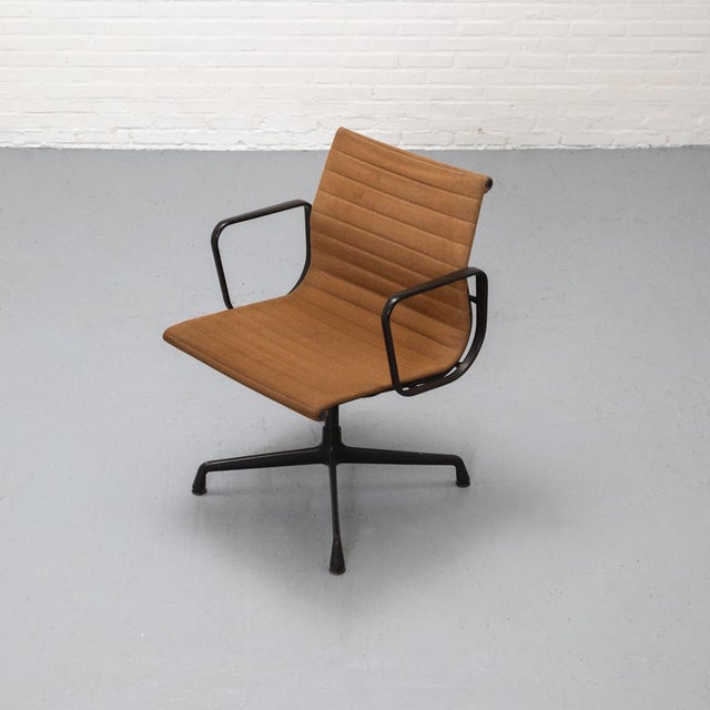 EA107 Chair by Charles & Ray Eames for Herman Miller, 1970s For Sale - Image 11 of 18