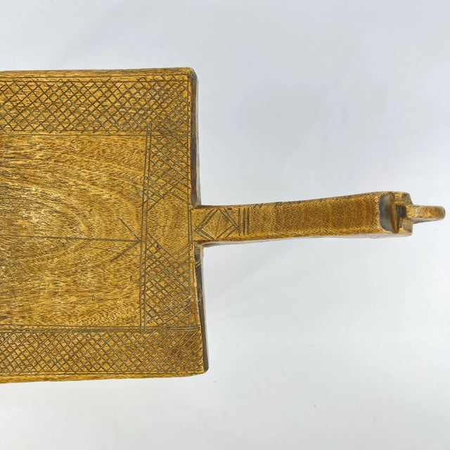 Early 20th Century Mossi Stool Burkina Faso MATTER COLLECTION For Sale - Image 9 of 10