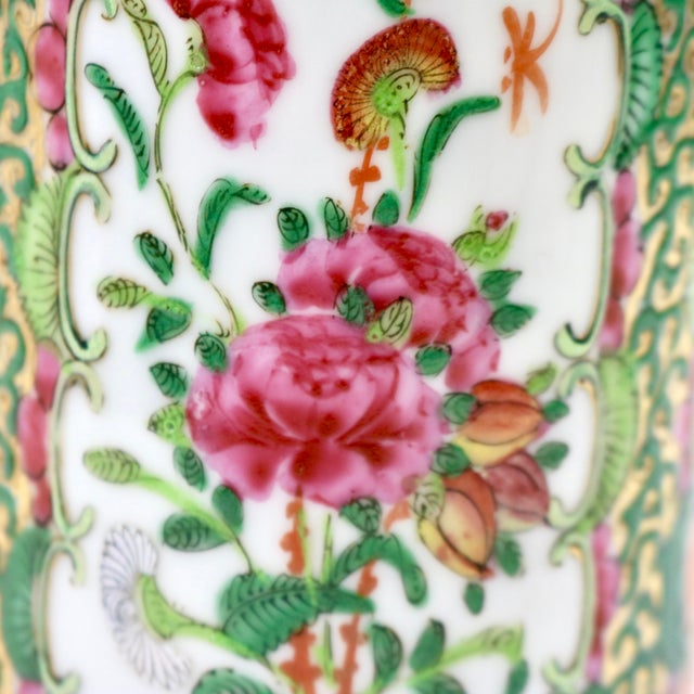 19th Century Unmarked Chinese Porcelain Rose Medallion Cylinder Vase For Sale - Image 14 of 16