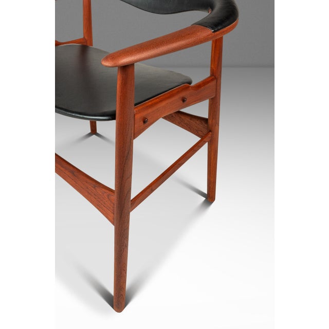 Rare Mid-Century Danish Modern Model 171 Armchair in Stunning Original Condition by Arne Hovmand-Olsen for Jutex, Denmark, C. 1950's For Sale - Image 15 of 18