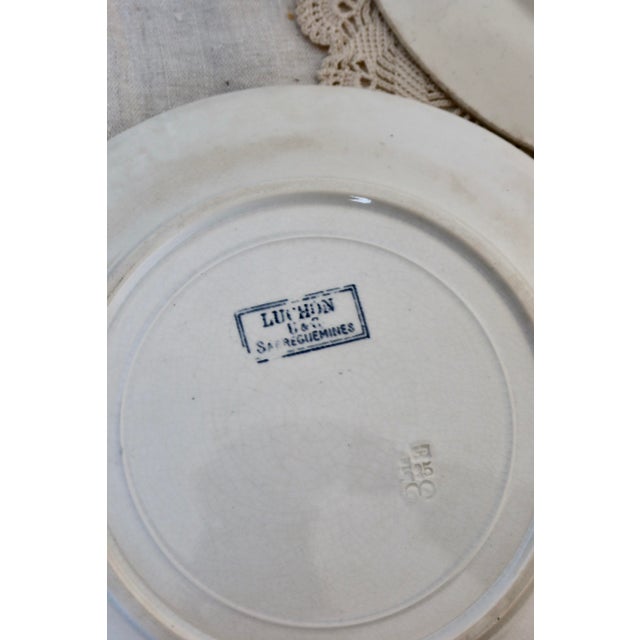 1950s Blue Earthenware Flat Plates from Gien, 1950s, Set of 4 For Sale - Image 5 of 12