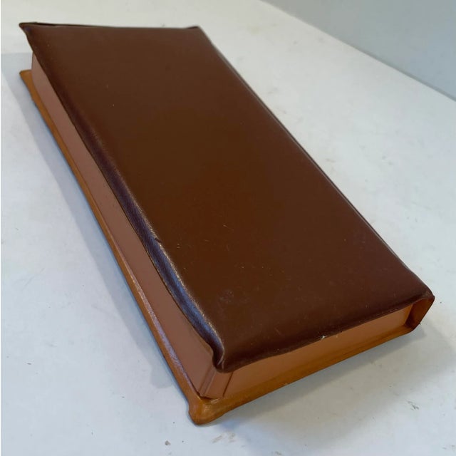 Mid 20th Century Vintage Magnetic Travel Backgammon Game in Case For Sale - Image 5 of 6