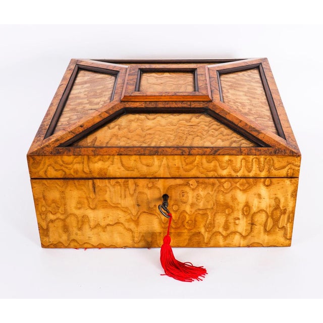 Large Antique Victorian Burr Maple and Burr Walnut Casket, 19th Century For Sale - Image 3 of 10