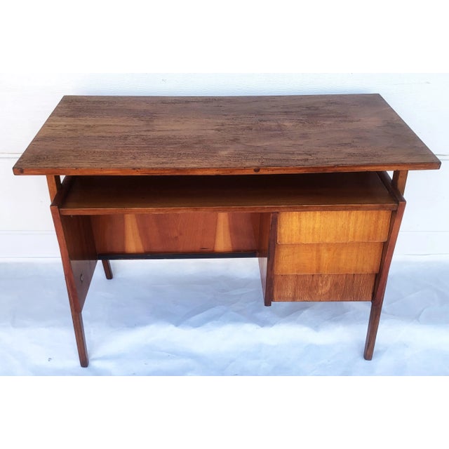 Small Mid-Century Modern Desk, 1950s-1970s For Sale - Image 13 of 18