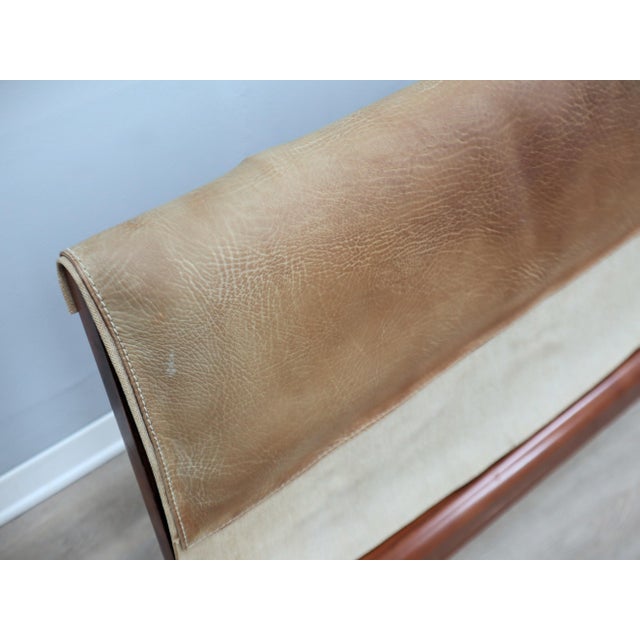 Walnut and Leather Bed attributed to Tobia Scarpa for Stildomus, 1970s For Sale - Image 10 of 13