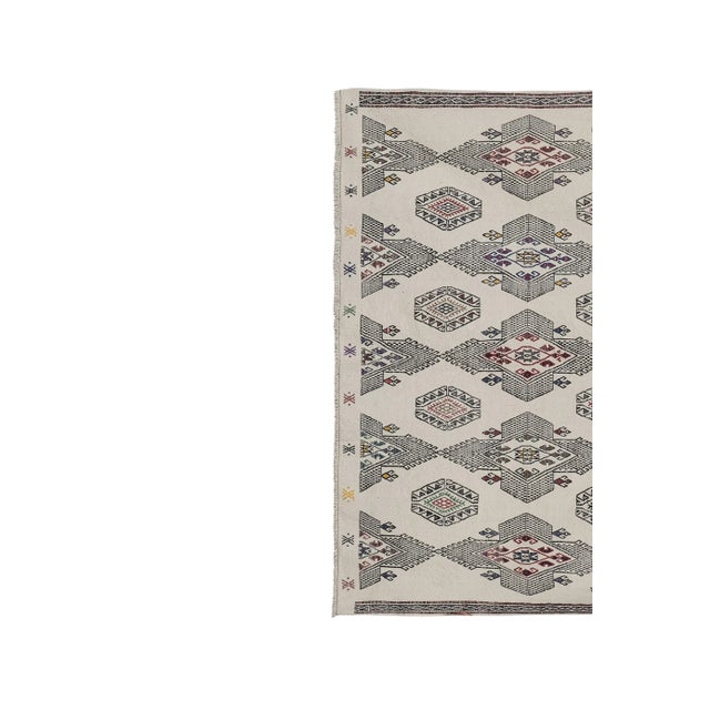 Vintage Geometrical Turkish Kilim Rug 5'1'' X 7'4'' For Sale In Philadelphia - Image 6 of 13