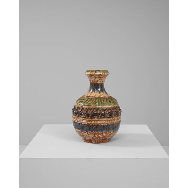 20th Century European Ceramic Vase For Sale - Image 10 of 18