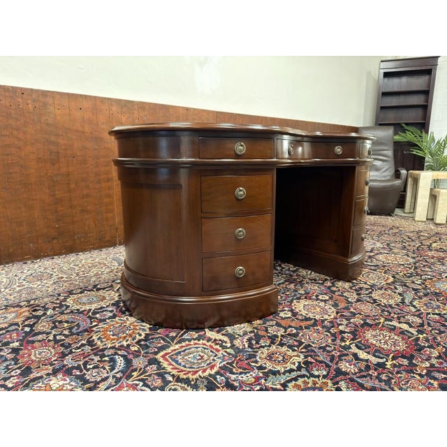 English Kidney-Shaped Chesterfield Desk For Sale - Image 3 of 17