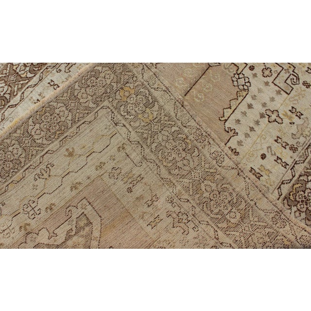 Antique Turkish Oushak Prayer Rug With Flowers in Ivory, Taupe and Cream 4′ × 6′2″ For Sale In Atlanta - Image 6 of 7