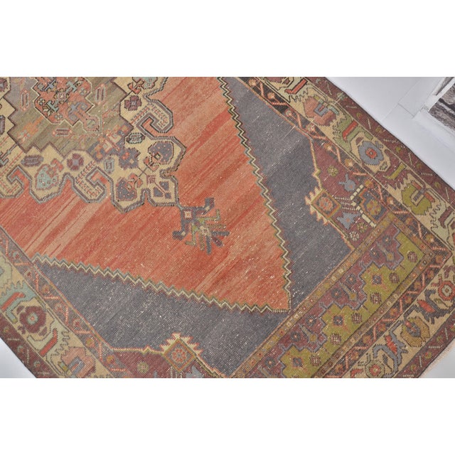 1960s Oushak Vintage Anatolian Area Rug For Sale - Image 5 of 9