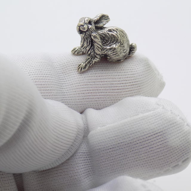 Charming vintage micro miniature depicting a rabbit, handmade in Italy between the 1980s and 1990s in genuine Italian...