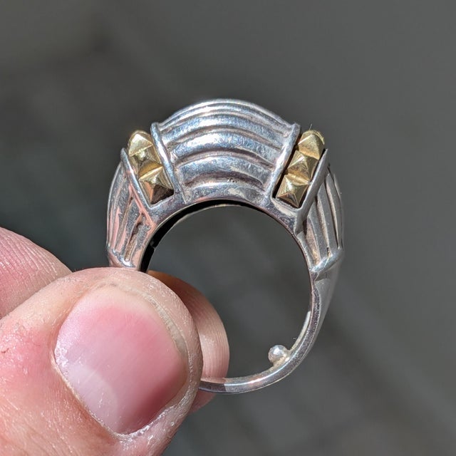 Mid 20th Century Lagos Caviar Sterling Silver & 18k Gold Dome Ring - Size 7.75 For Sale - Image 10 of 10