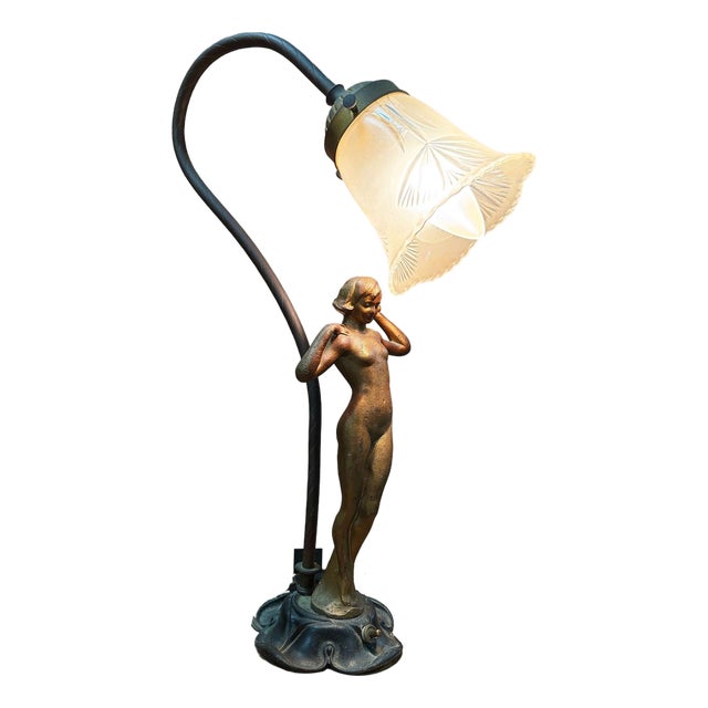 Early 20th Century Art Nouveau Flower Bell Table Lamp W/ Spelter Metal Nude Women Sculpture For Sale
