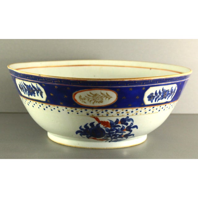 18th/19th Century Jiaqing Chinese Porcelain Large Bowl & 3 Plates Shallow Bowls For Sale - Image 4 of 12