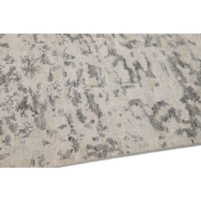 Textile Contemporary Abstract Handmade Gray & Beige Wool Rug For Sale - Image 7 of 8