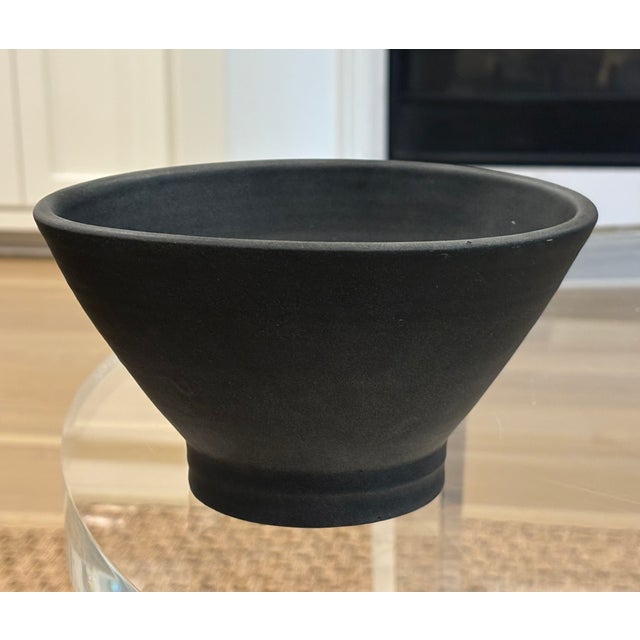 Charcoal Late 20th Century Signed Studio Pottery Matte Black Wabi-Sabi Footed Bowl For Sale - Image 8 of 14
