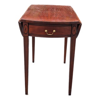 Vintage Hickory Chair Company Federal Style Mahogany Pembroke Drop Leaf Table For Sale