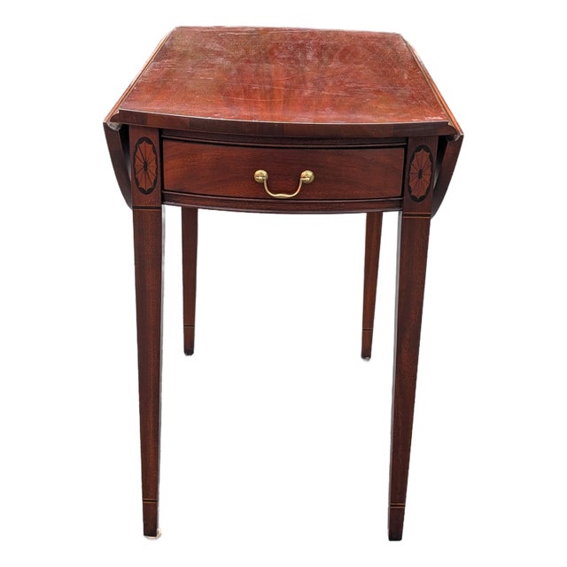 Vintage Hickory Chair Company Federal Style Mahogany Pembroke Drop Leaf Table For Sale