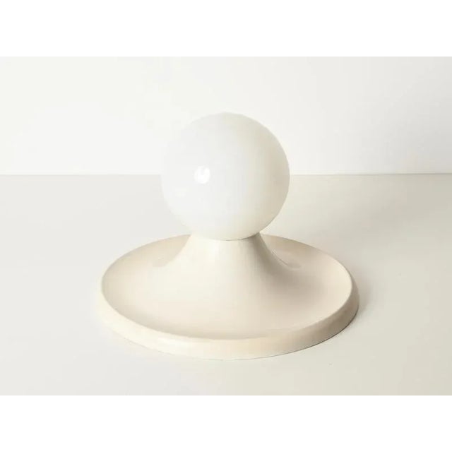 Large Ivory Light Ball Wall Lamp by Castiglioni for Flos, 1965 For Sale - Image 10 of 12