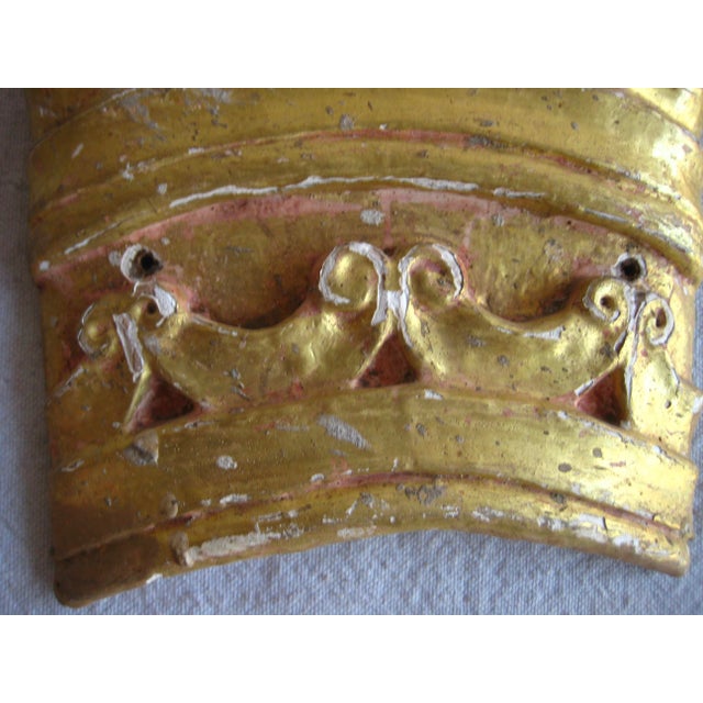18th Century Paire of Italian Gilde Carve Wood Pope Tiara 1700 Hundreds For Sale - Image 5 of 7