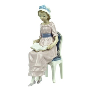 1979 Handmade a Good Book School Student Lladró Porcelain Figurine Spain For Sale