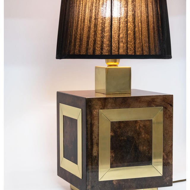Large Italian Lacquered Vellum & Brass Table Lamp and Shade attributed Aldo Tura, 1960, in Good conditions. Designed 1960...