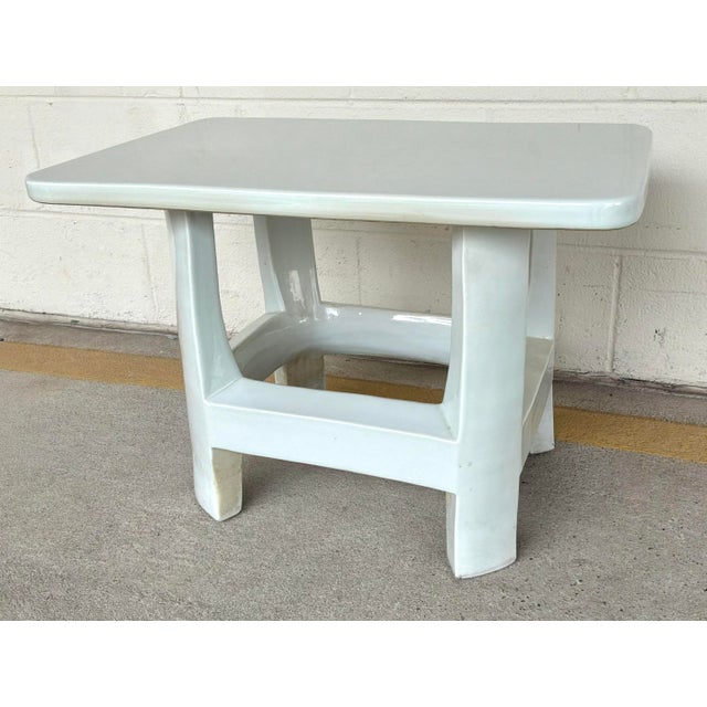Unique Currey & Company Modern White Porcelain Outdoor Shower Bench, showroom floor sample