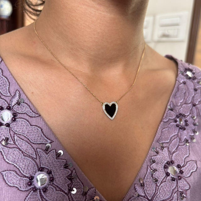 Early 21st Century Natural diamond 0.25cts pendant in 18k gold For Sale - Image 5 of 18