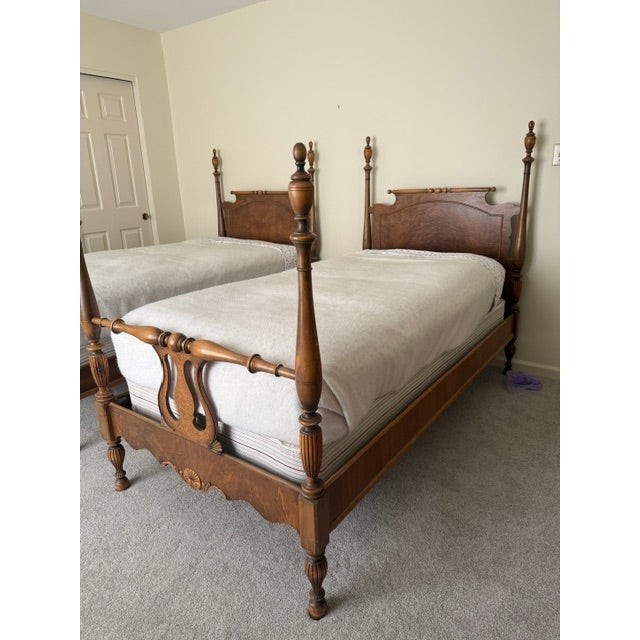 Traditional Berkey and Gay Four Poster Twin Beds For Sale - Image 3 of 12